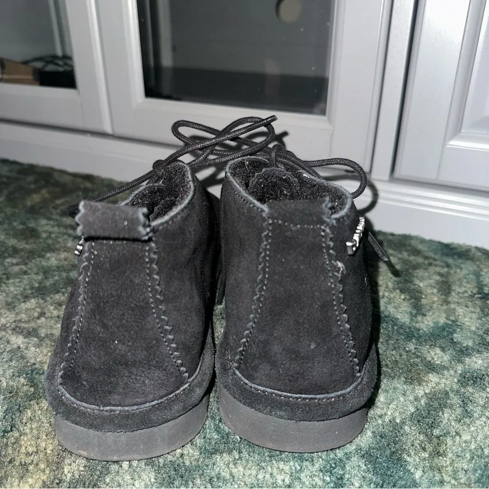 BearPaw women’s size